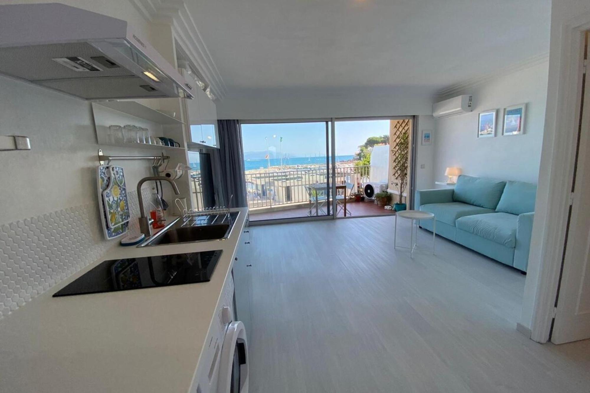06At1 - Cosy Seaside Studio In An Ideal Location Антиб Экстерьер фото